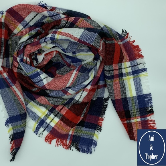 New Blanket Scarf Triangle Plaid/Tartan Blue/Red - Picture 2 of 4